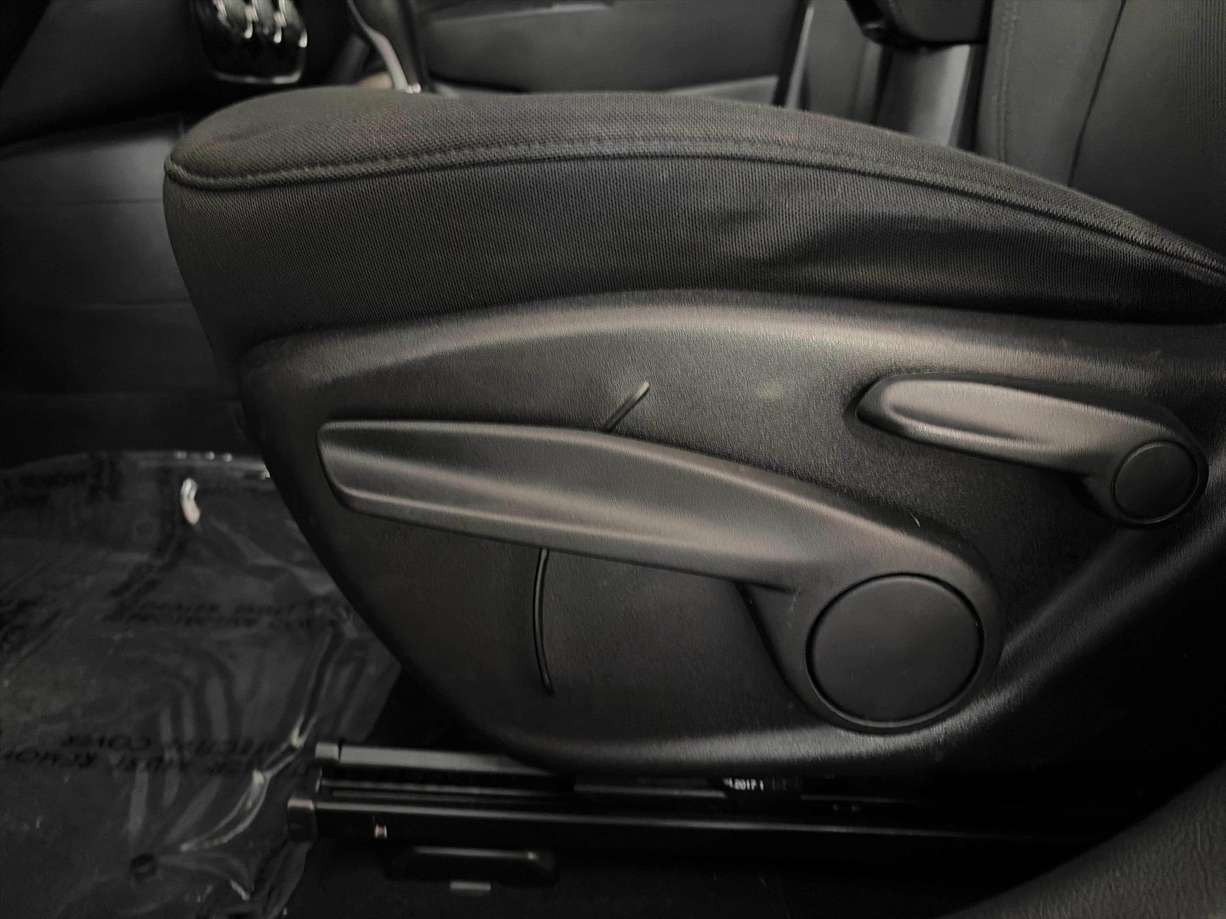 Used 2017 Jeep Renegade Sport w/ Power & Air Group image 15