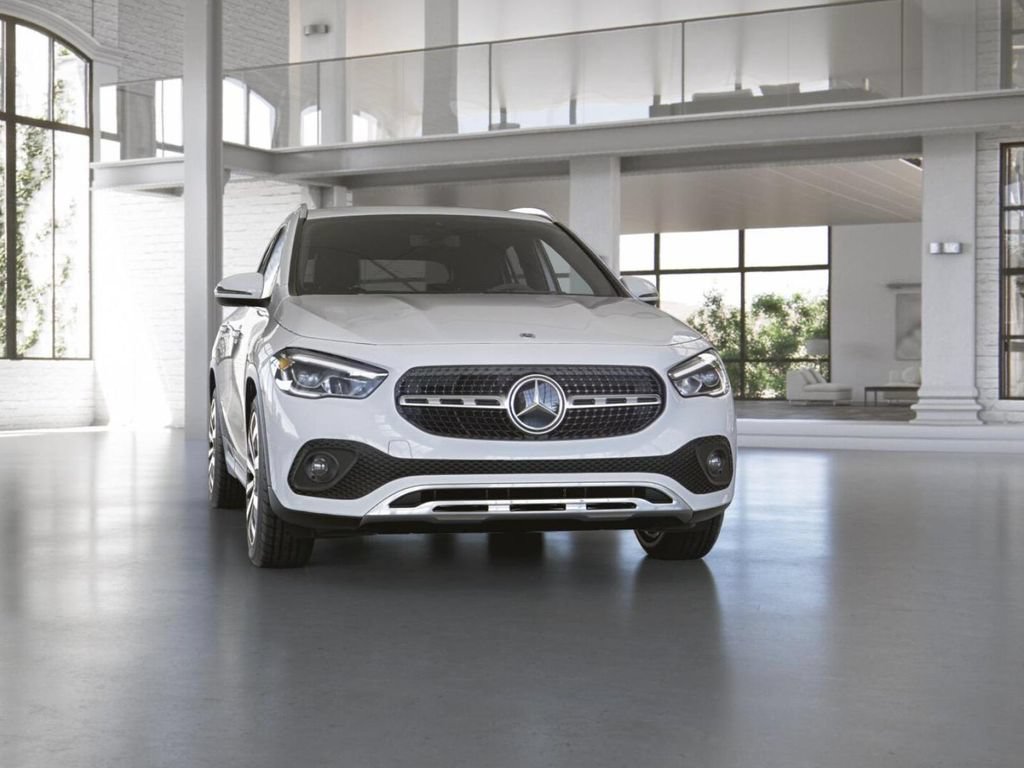 Certified 2022 Mercedes-Benz GLA 250 4MATIC image 9