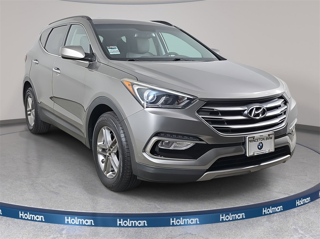 Used 2017 Hyundai Santa Fe Sport image 4
