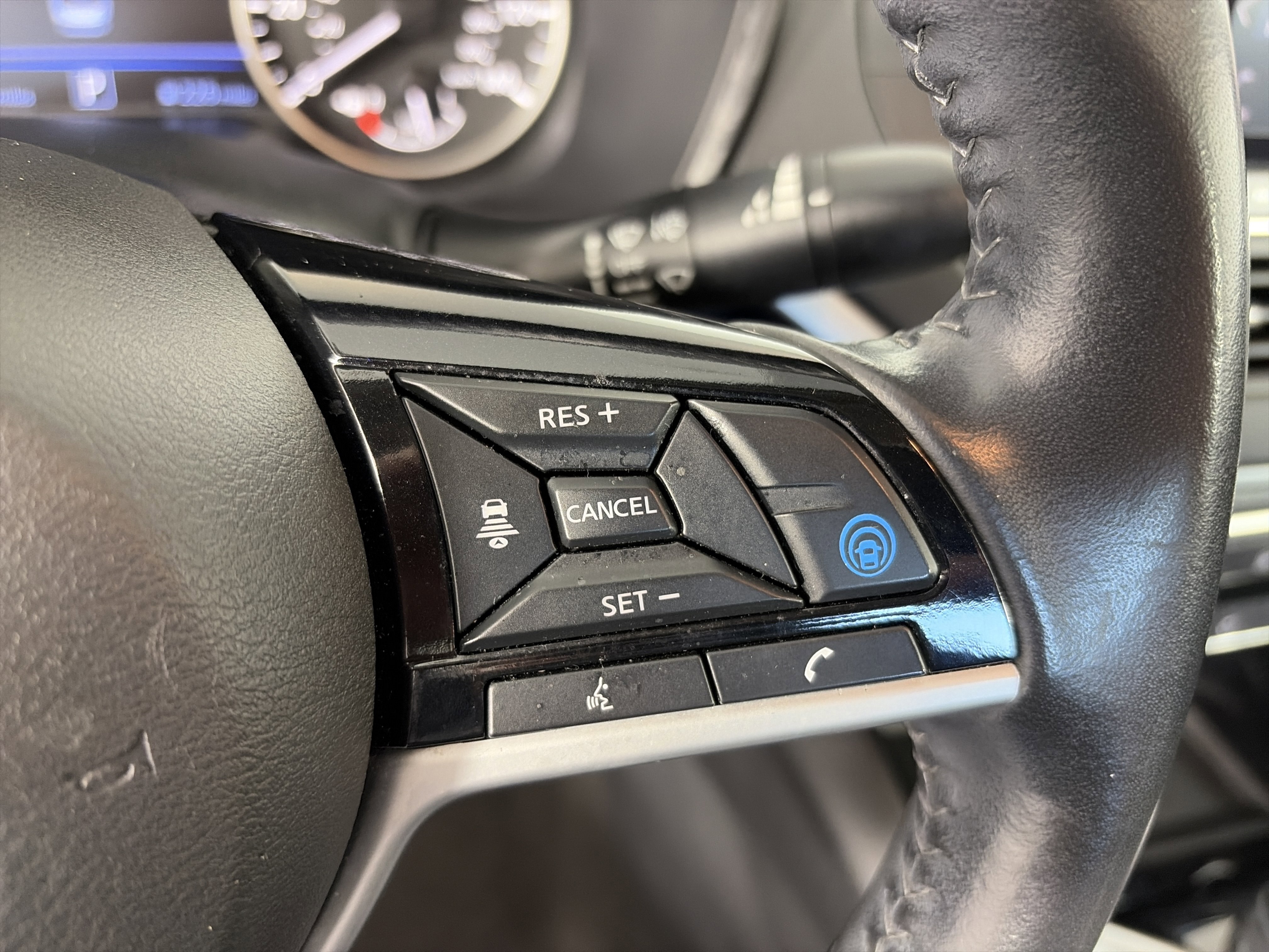 Used 2022 Nissan Altima 2.5 SV w/ SV Premium Package FWD image 32