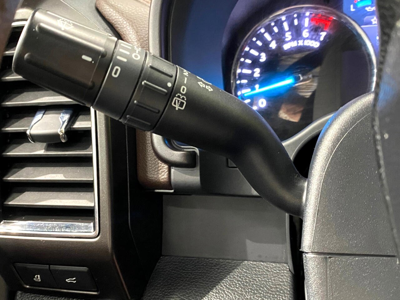 Used 2021 Ford Expedition Max King Ranch image 13