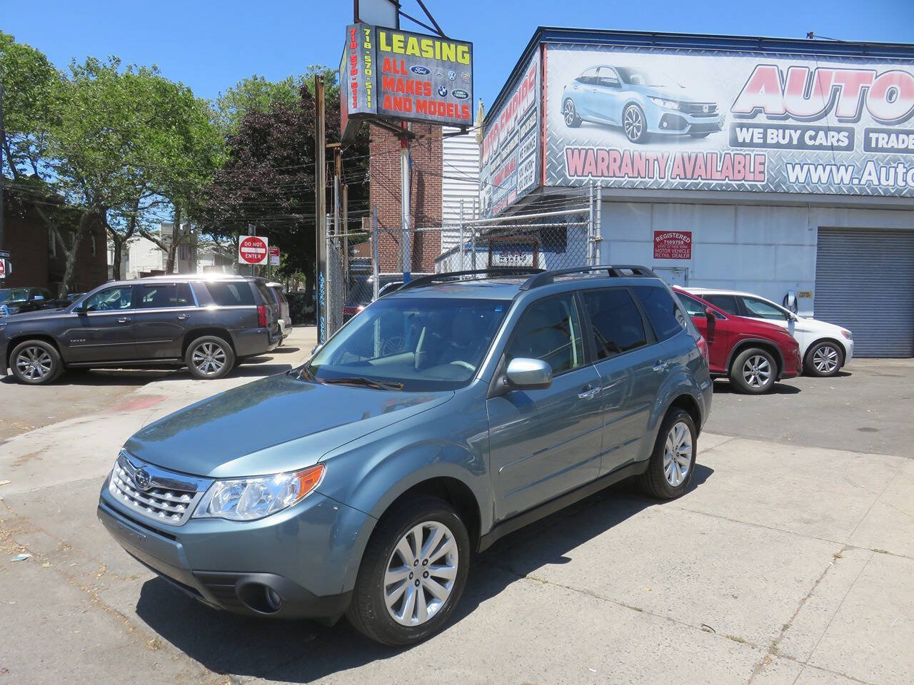Used 2012 Subaru Forester 2.5X Limited AWD/4WD image 2