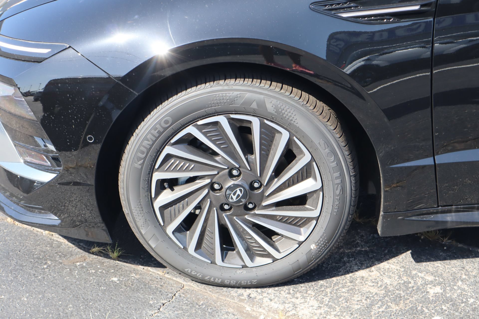 New 2026 Hyundai Sonata Limited FWD image 18