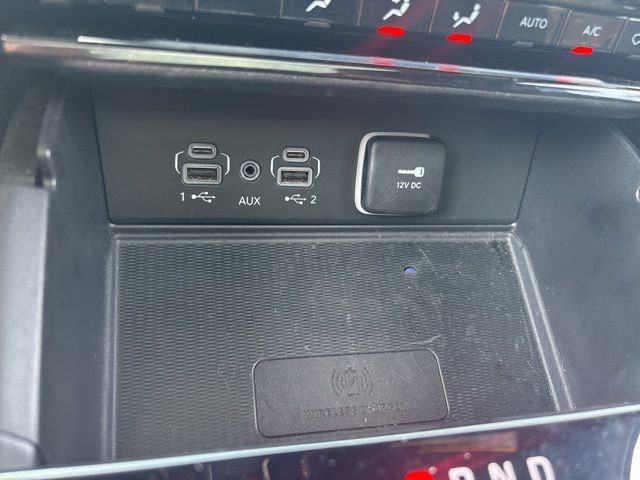 Used 2023 Jeep Grand Cherokee L Summit w/ Luxury Tech Group V image 42