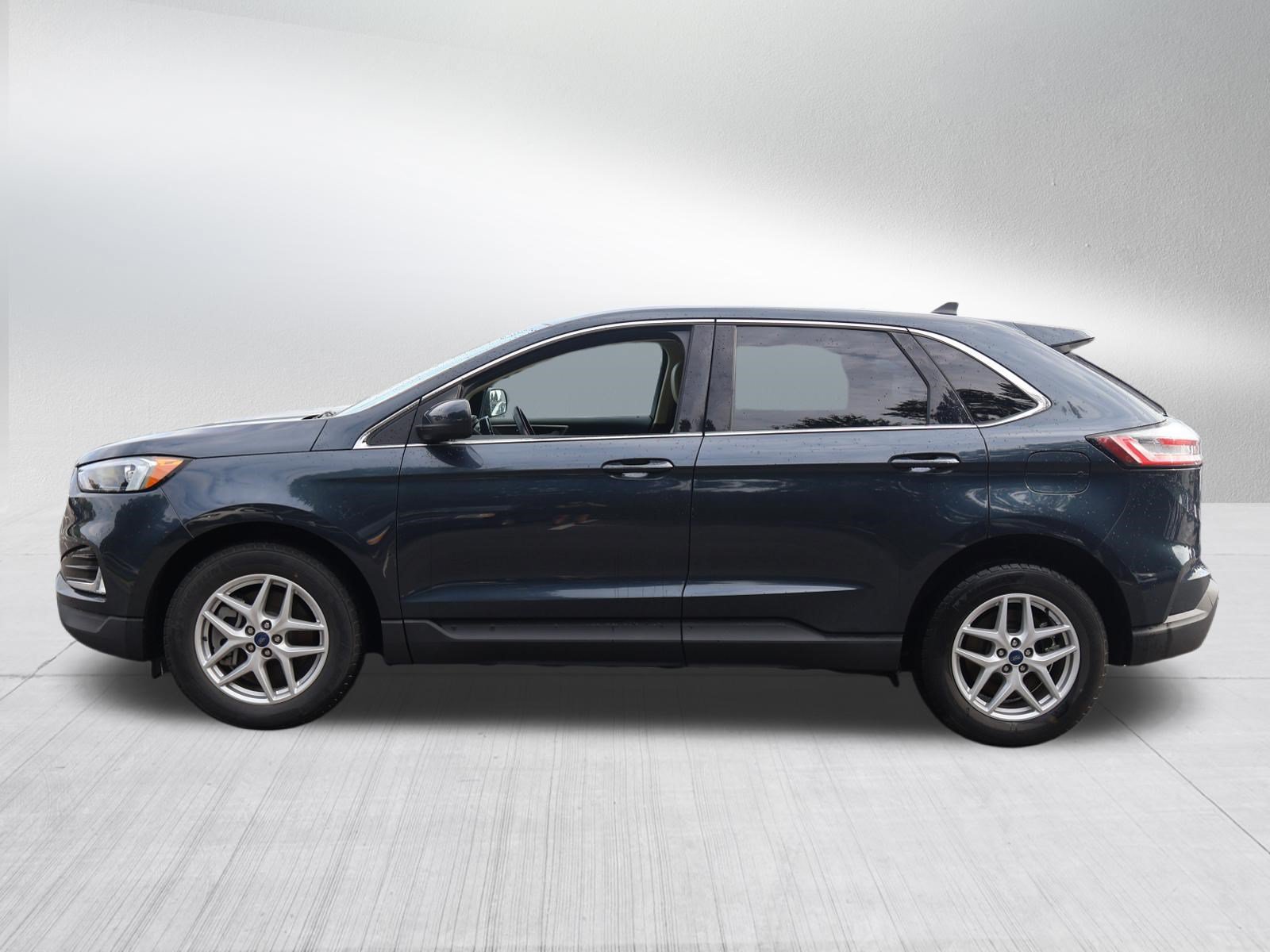 Used 2022 Ford Edge SEL w/ Convenience Package AWD/4WD image 4