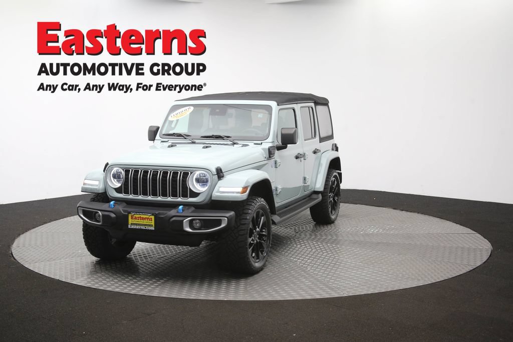 Used 2024 Jeep Wrangler Unlimited Sahara w/ Technology Group AWD/4WD image 56