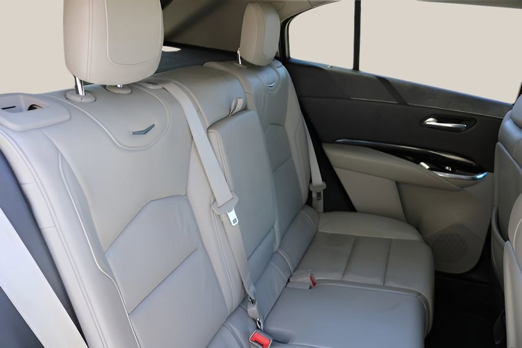 Used 2019 Cadillac XT4 Premium Luxury w/ Technology Package image 16