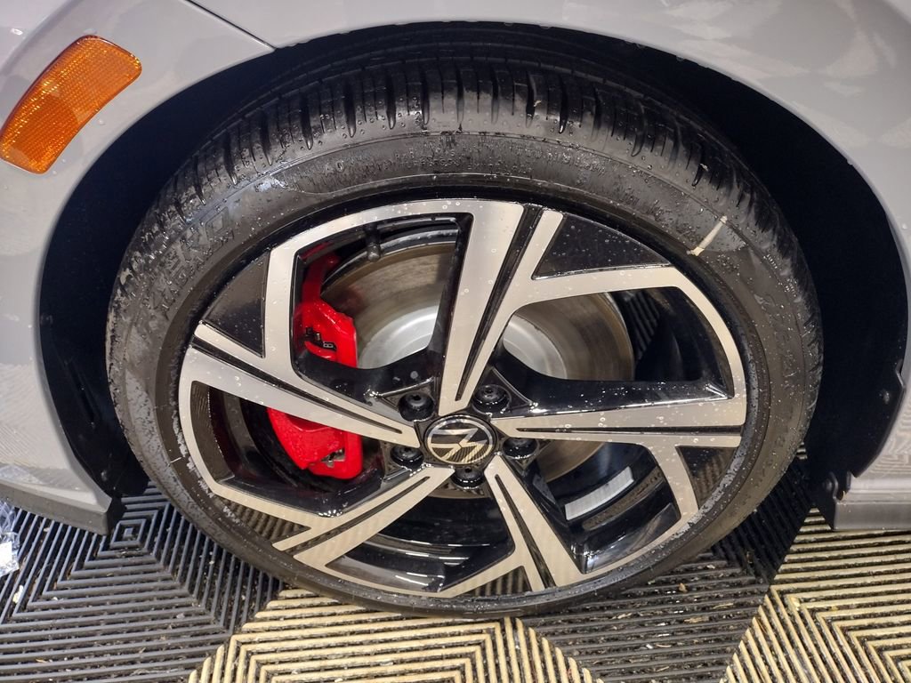 New 2026 Volkswagen GTI SE image 7