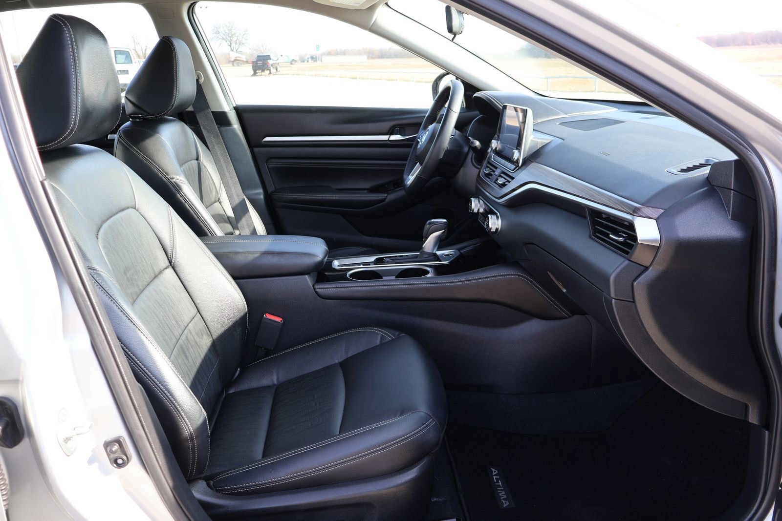 Used 2021 Nissan Altima 2.5 SL FWD image 12