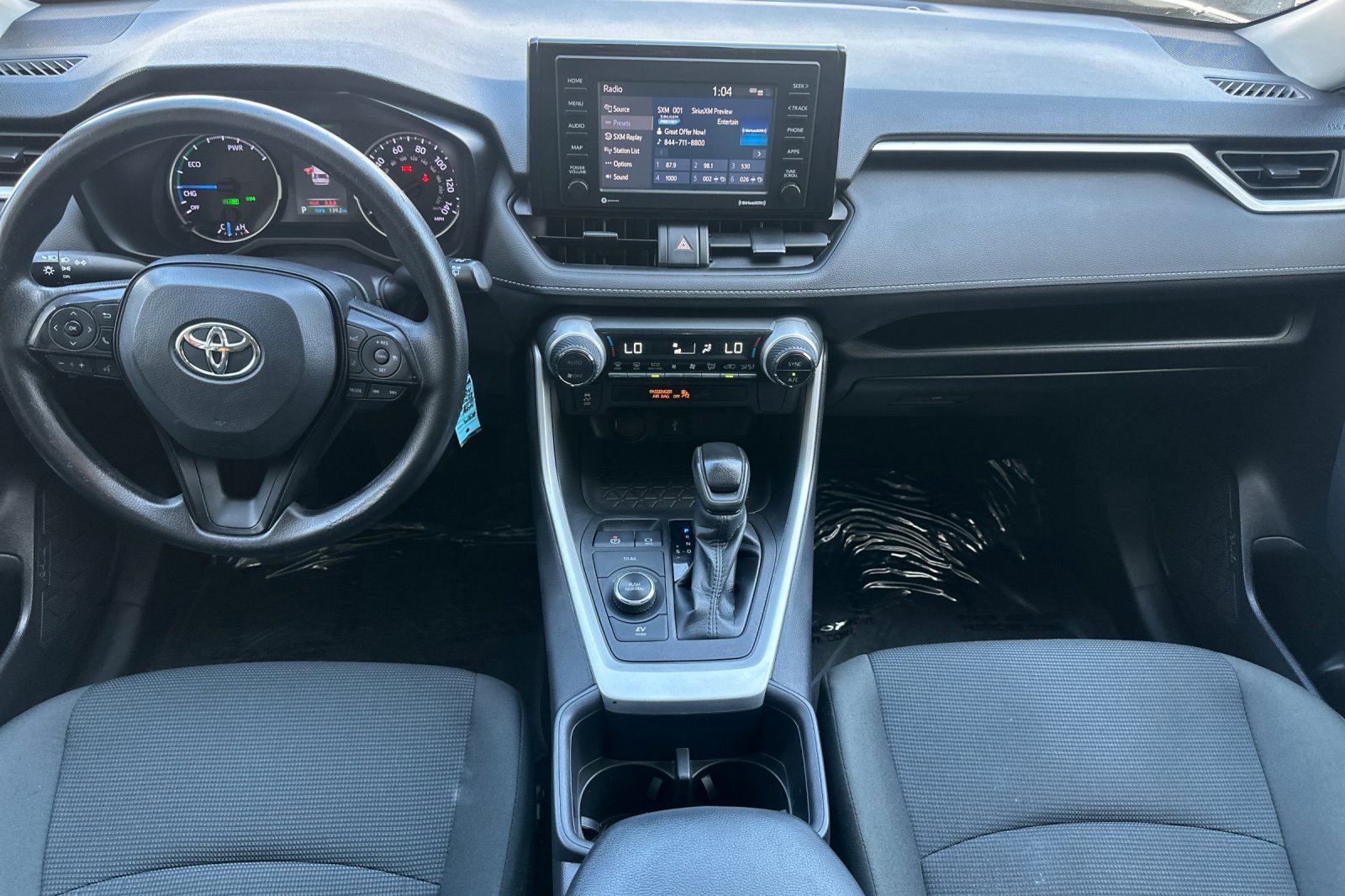 Used 2022 Toyota RAV4 LE image 15