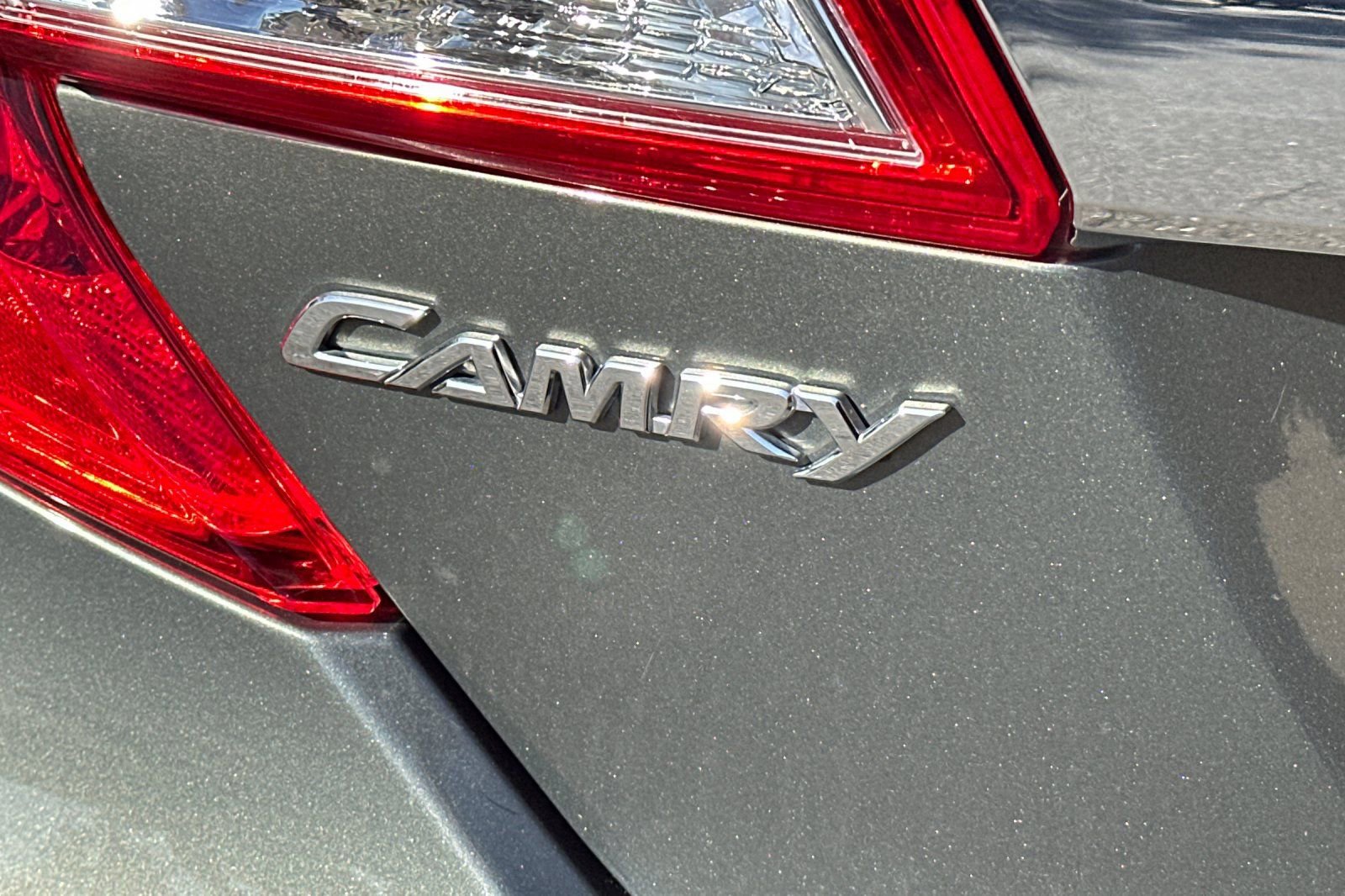 Used 2014 Toyota Camry XLE FWD image 25