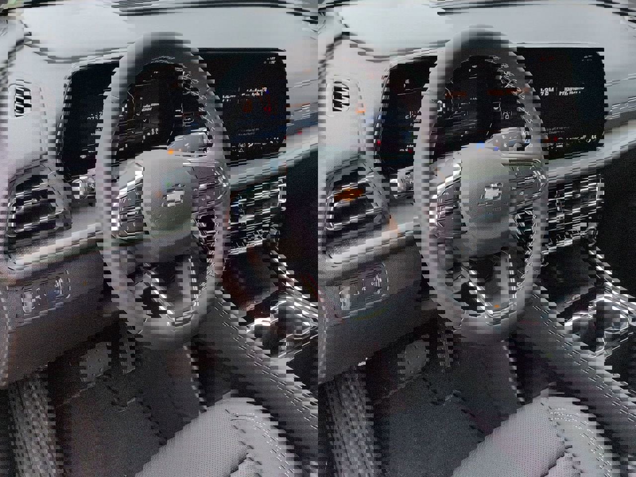 New 2026 Chevrolet Traverse LT w/ Sun and Wheel Package image 9