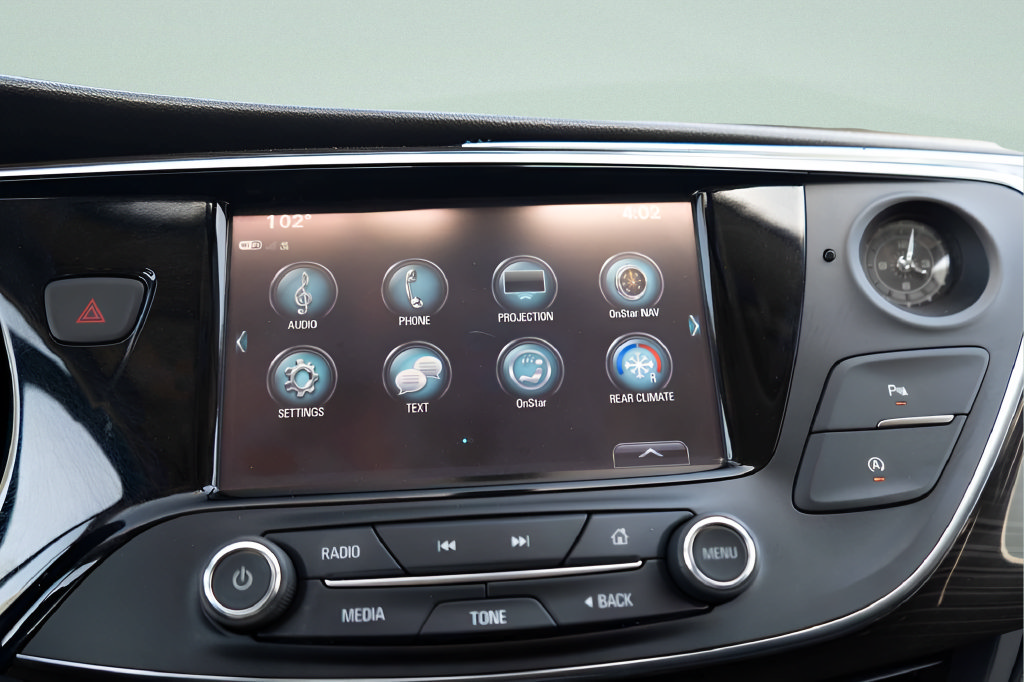 Used 2019 Buick Envision Essence FWD image 24