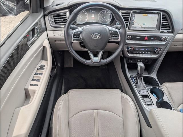 Used 2019 Hyundai Sonata Limited w/ Ultimate Package 04 FWD image 8