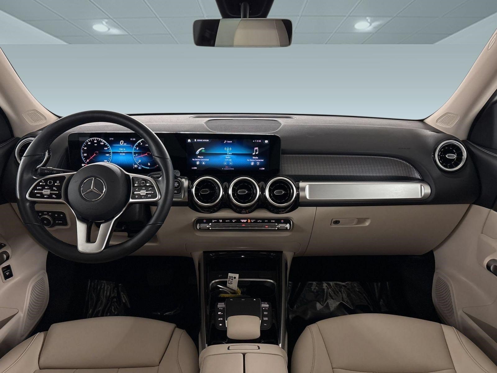 Used 2022 Mercedes-Benz GLB 250 image 16