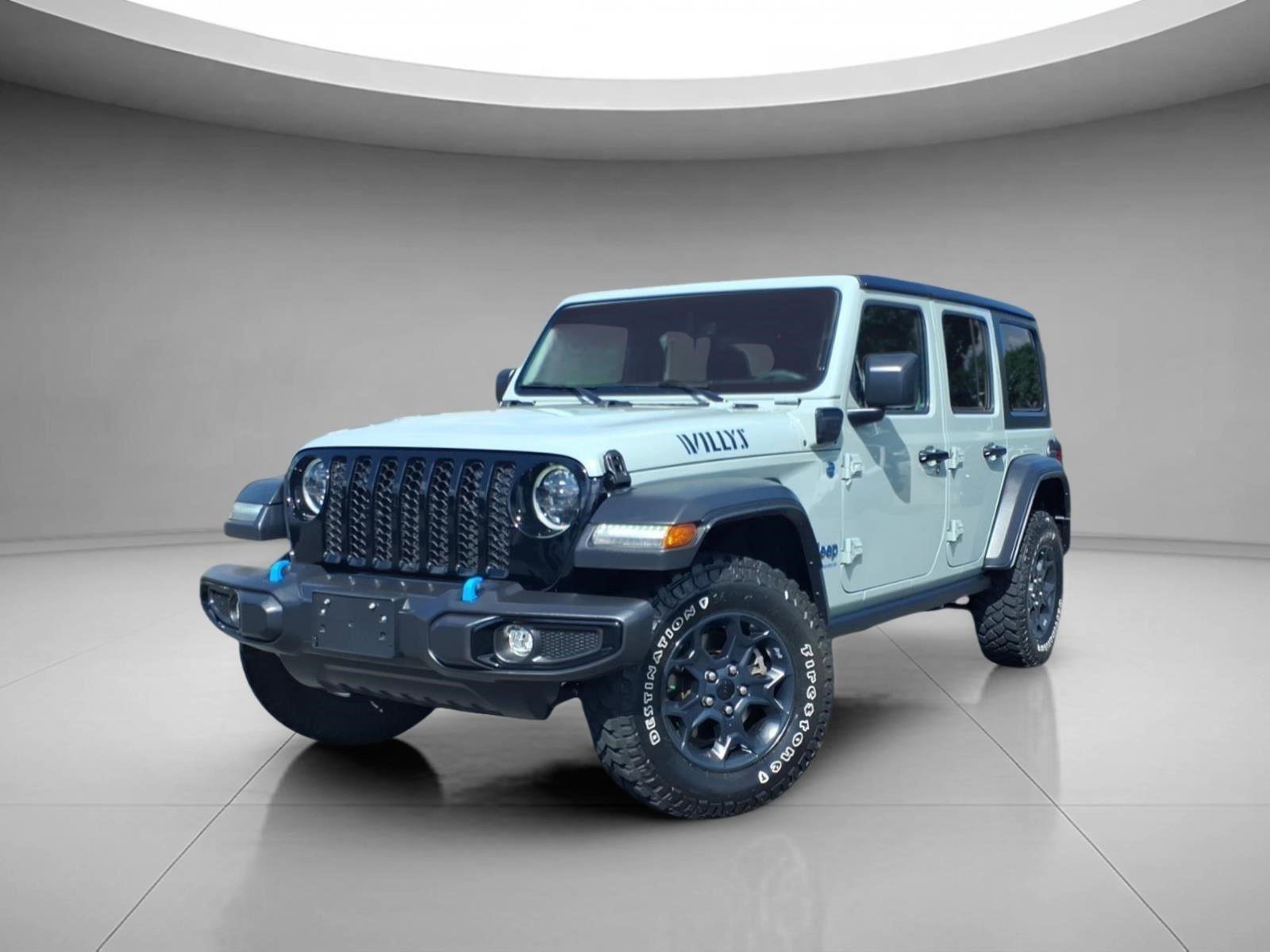 Used 2023 Jeep Wrangler Unlimited w/ Cold Weather Group AWD/4WD image 1
