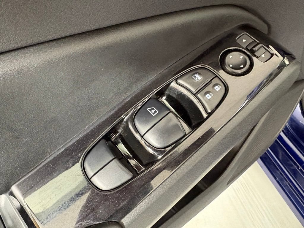 Used 2024 Nissan Altima 2.5 SR FWD image 20