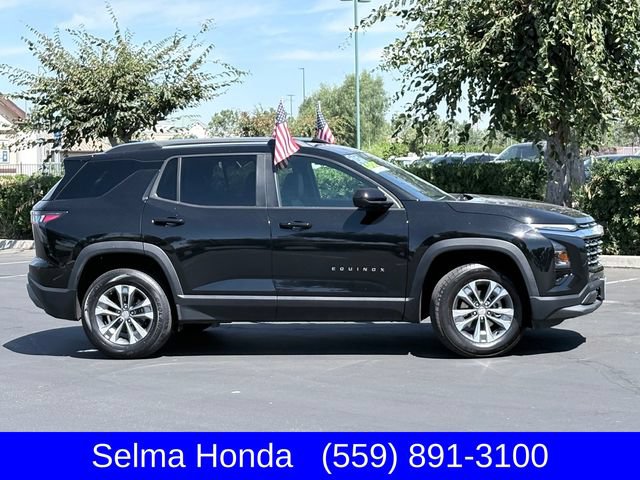Used 2025 Chevrolet Equinox LT w/ Convenience Package II AWD/4WD image 4