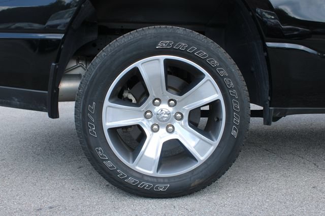 Used 2026 RAM 1500 Express AWD/4WD image 35