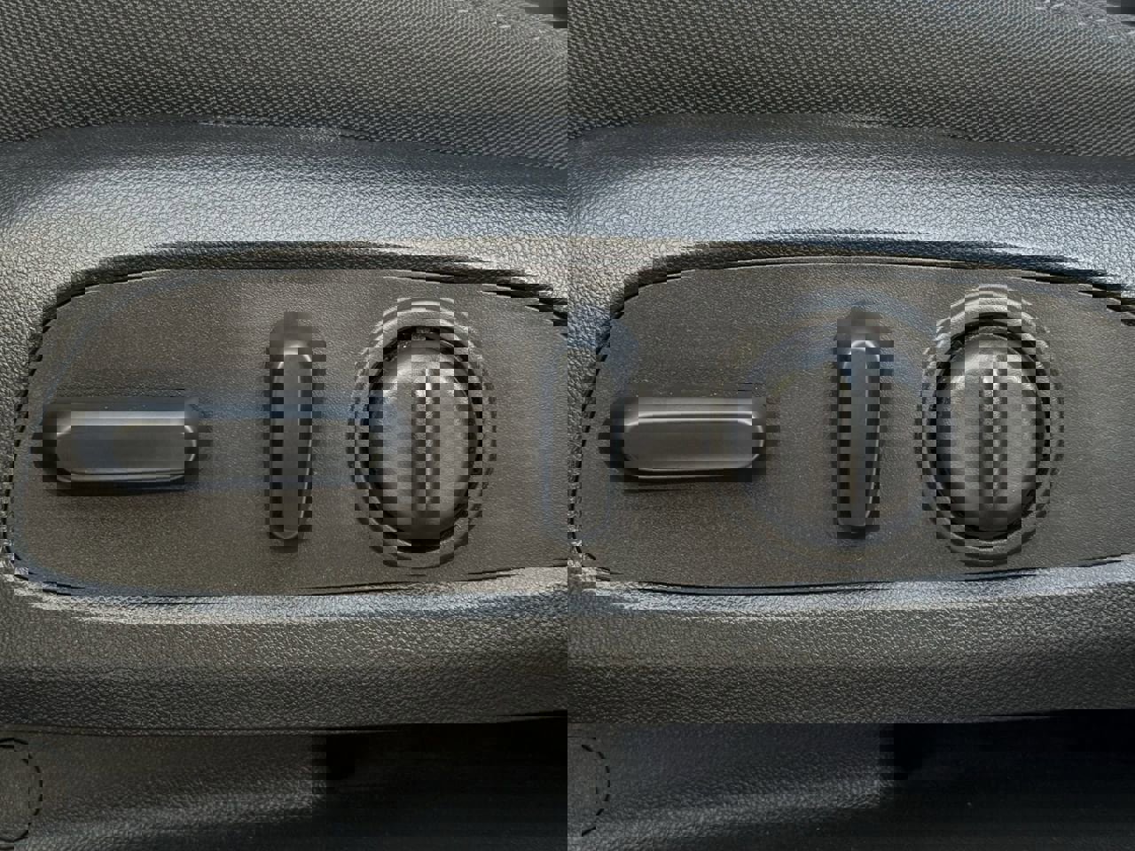 Used 2021 Chevrolet Blazer LT image 22