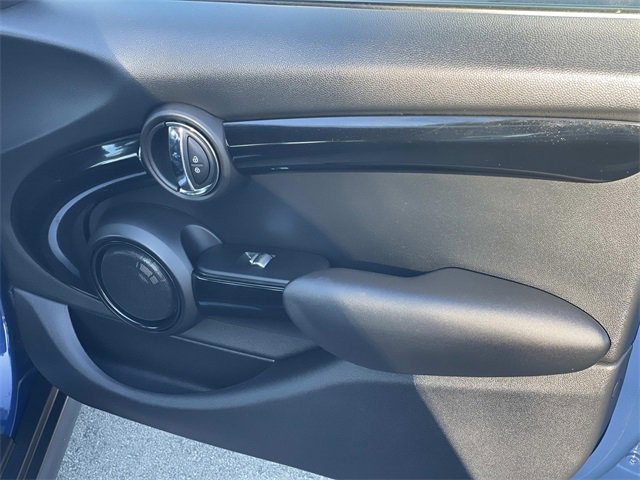 Used 2018 MINI Cooper S image 33