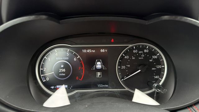 Used 2025 Nissan Versa SR w/ Trunk Package FWD image 13