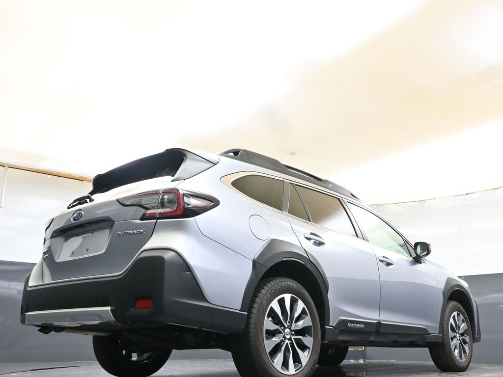 Used 2024 Subaru Outback Limited image 33