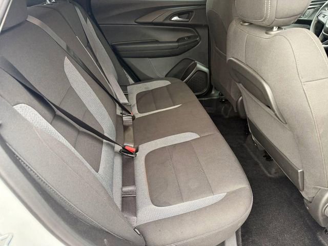 Used 2025 Chevrolet TrailBlazer LT FWD image 24