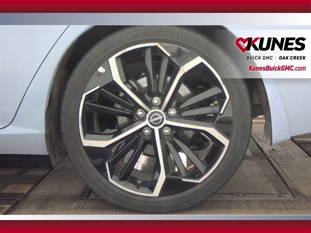 Used 2025 Nissan Altima 2.5 SR FWD image 25