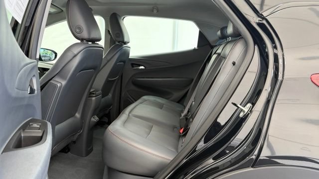Used 2017 Chevrolet Bolt Premier w/ Driver Confidence II Package FWD image 15