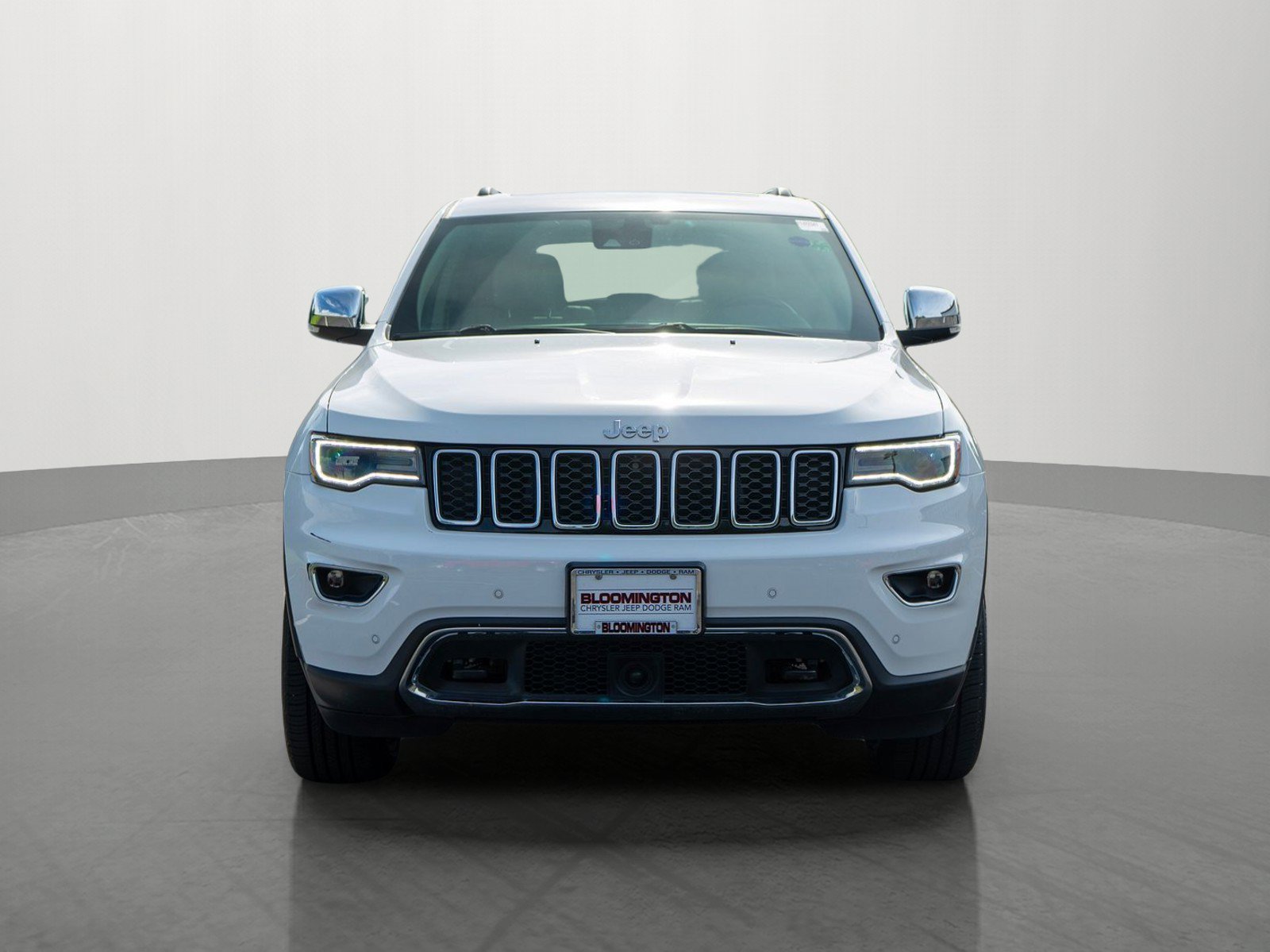 Used 2021 Jeep Grand Cherokee Limited w/ Luxury Group II AWD/4WD image 2