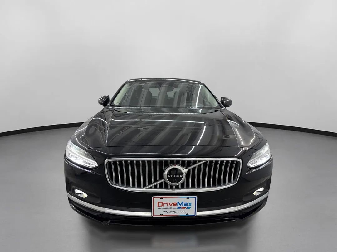Used 2024 Volvo S90 B6 Plus AWD/4WD image 2