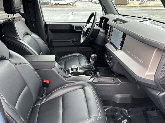 Used 2025 Ford Bronco Outer Banks image 10