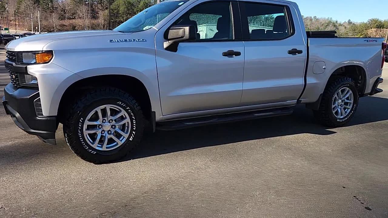 Used 2019 Chevrolet Silverado 1500 W/T w/ Trailering Package image 4