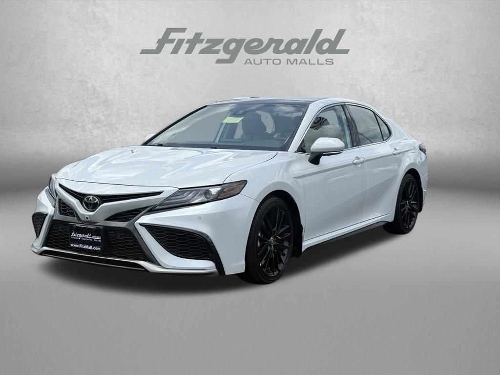 Used 2024 Toyota Camry XSE w/ Navigation Package FWD image 2