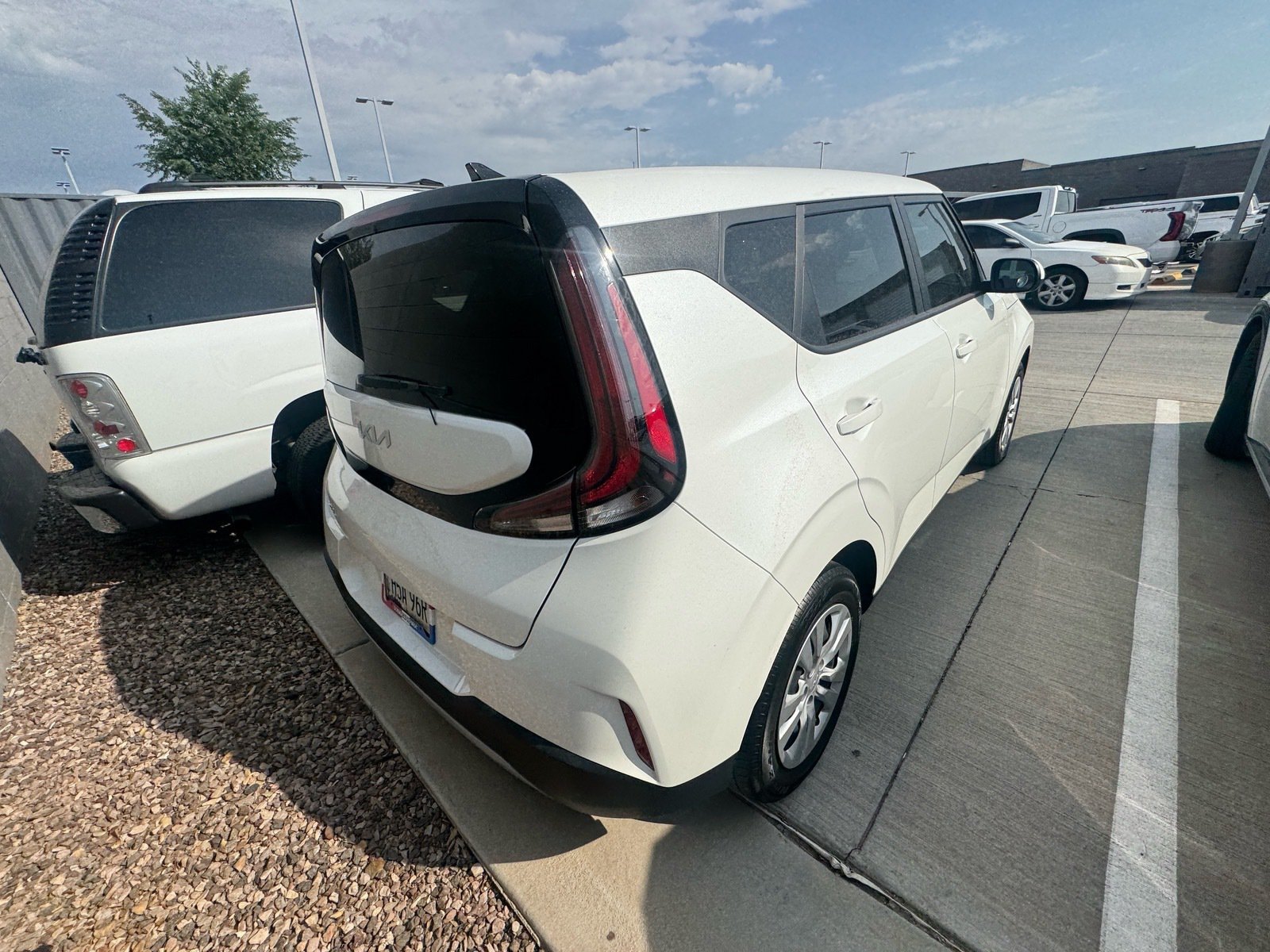 Certified 2023 Kia Soul LX FWD image 4