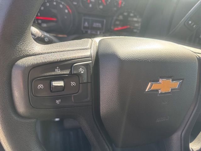 Used 2025 Chevrolet Silverado 2500 Custom w/ Custom Value Package AWD/4WD image 15
