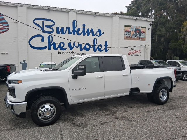 New 2026 Chevrolet Silverado 3500 LT w/ Safety Package video 1