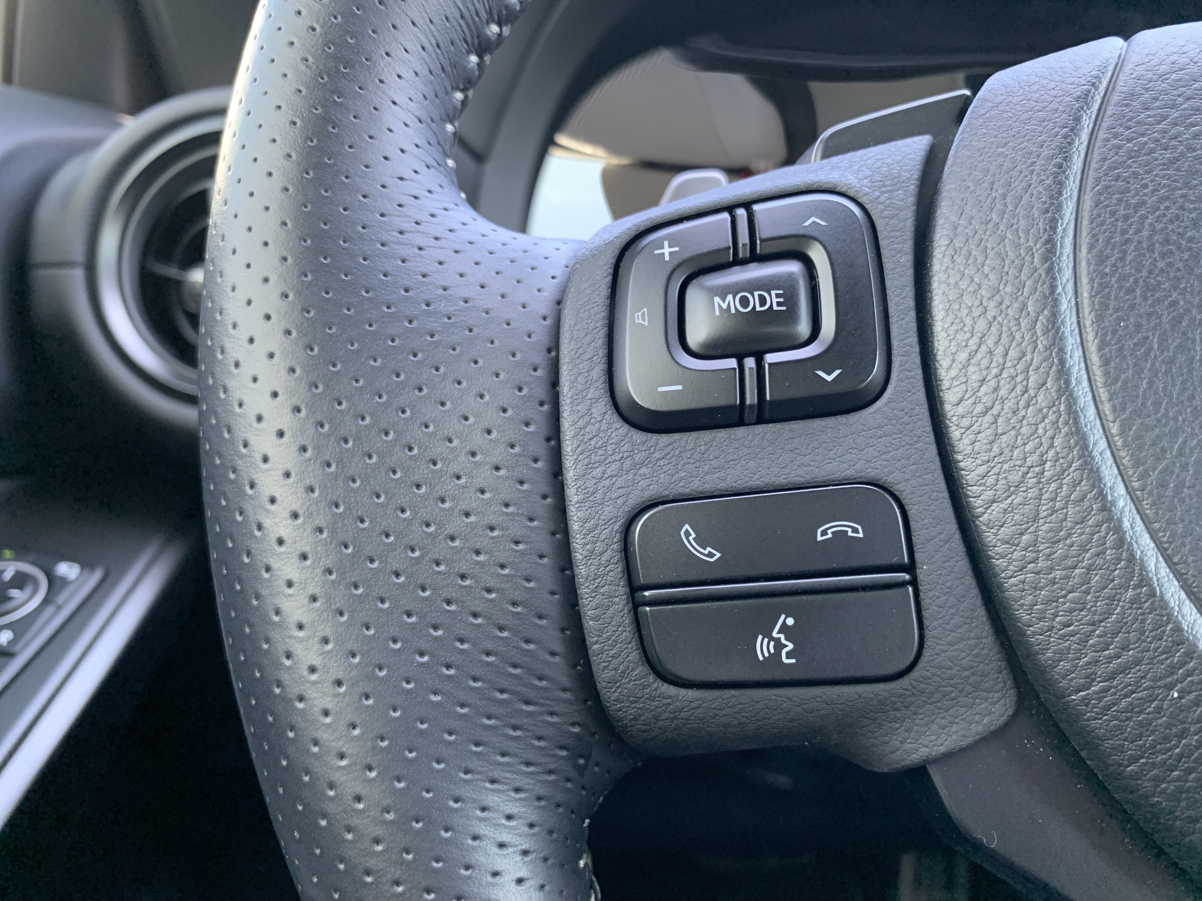 Used 2025 Lexus IS 350 F Sport image 19