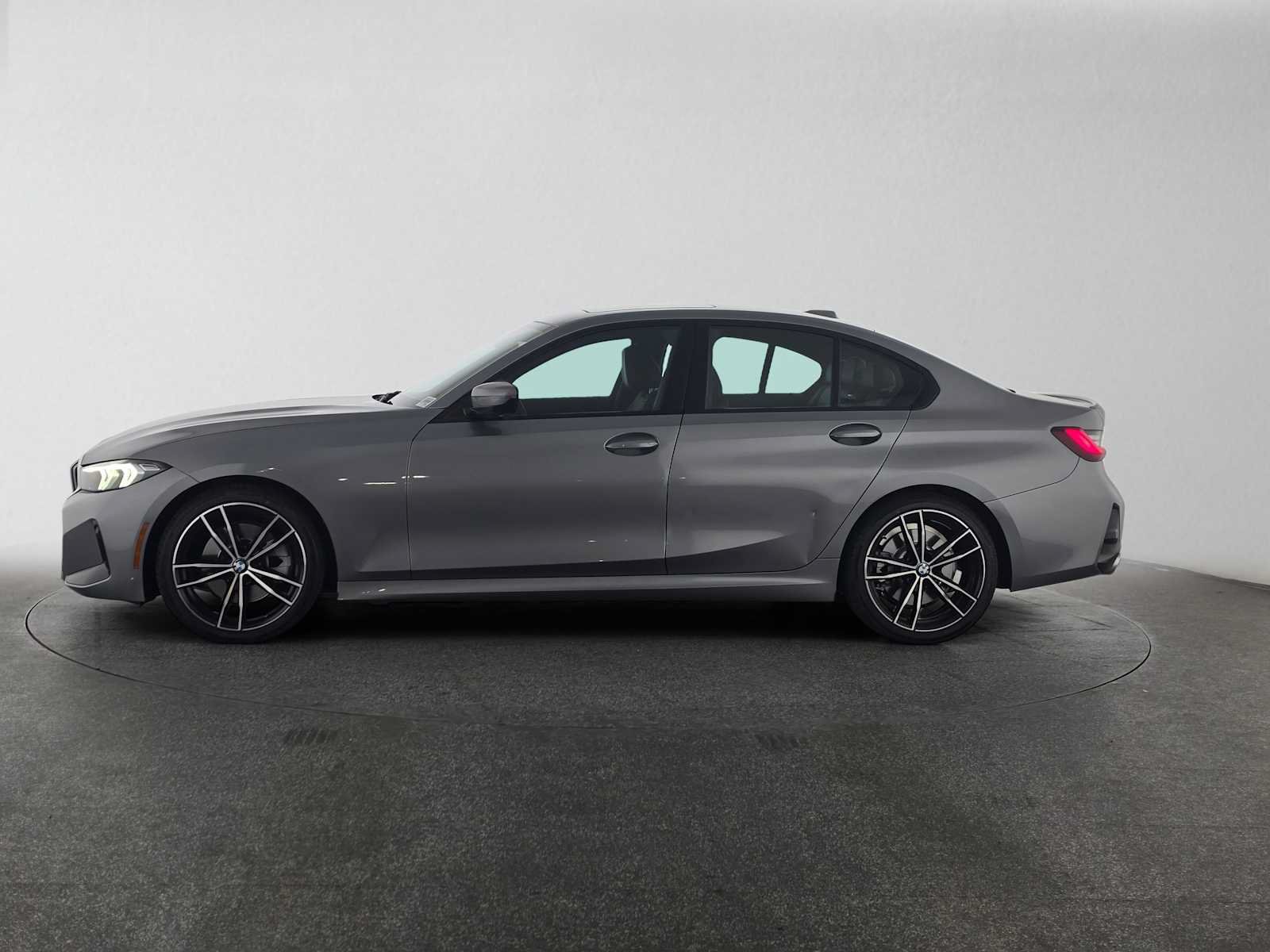 Used 2023 BMW 330i xDrive Sedan w/ M Sport Package AWD/4WD image 2