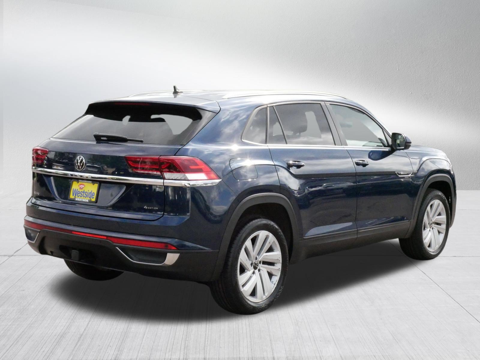 Certified 2023 Volkswagen Atlas Cross Sport SE AWD/4WD image 7