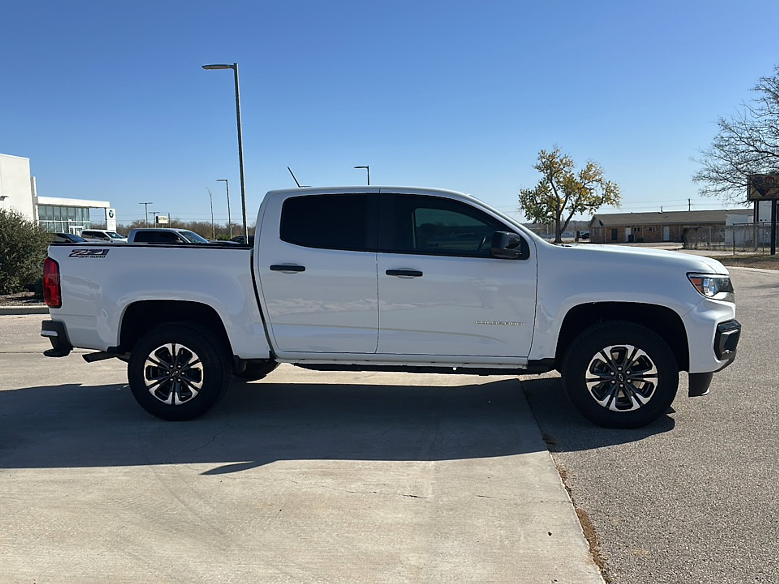 Used 2022 Chevrolet Colorado Z71 w/ Safety Package image 9