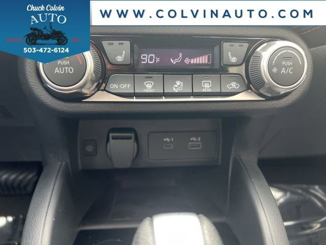 New 2025 Nissan Versa SR w/ Trunk Package image 21