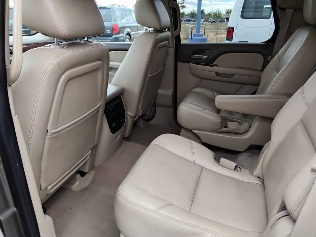 Used 2011 Chevrolet Tahoe LTZ image 21