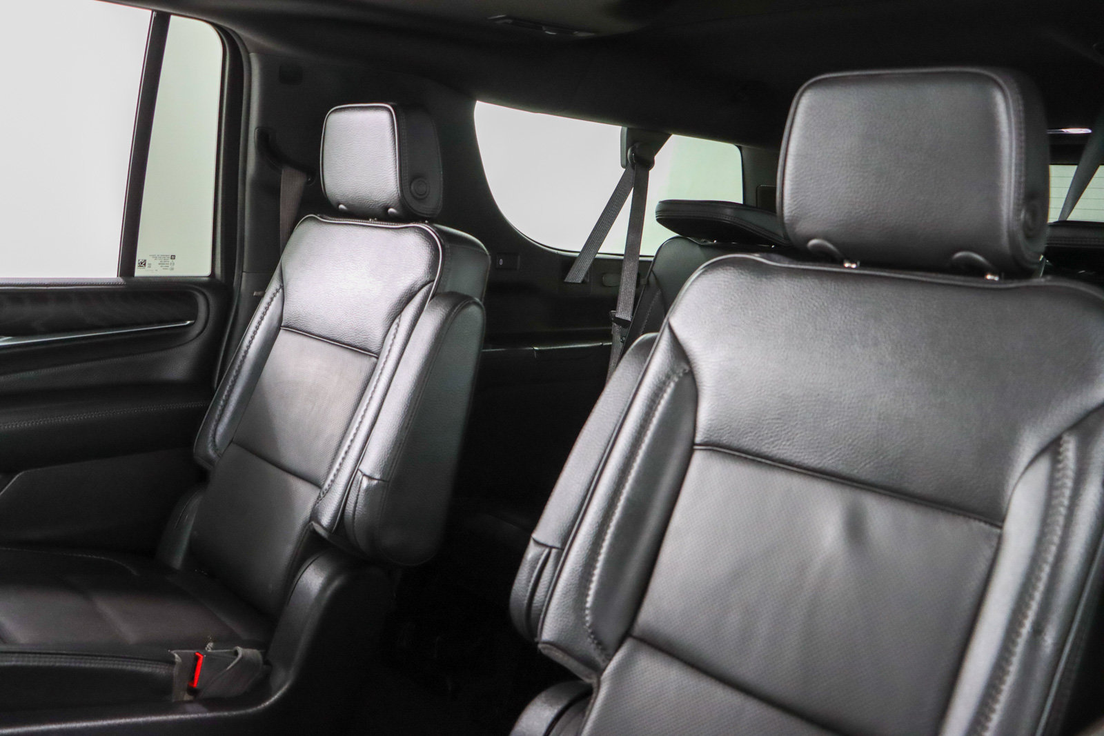 Used 2023 GMC Yukon XL Denali AWD/4WD image 28