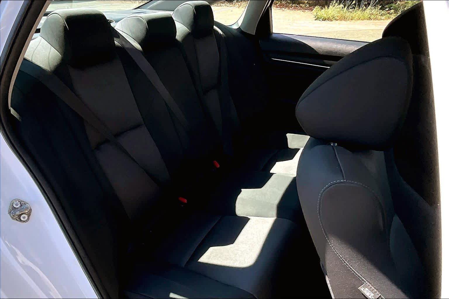 Used 2018 Honda Accord LX image 19
