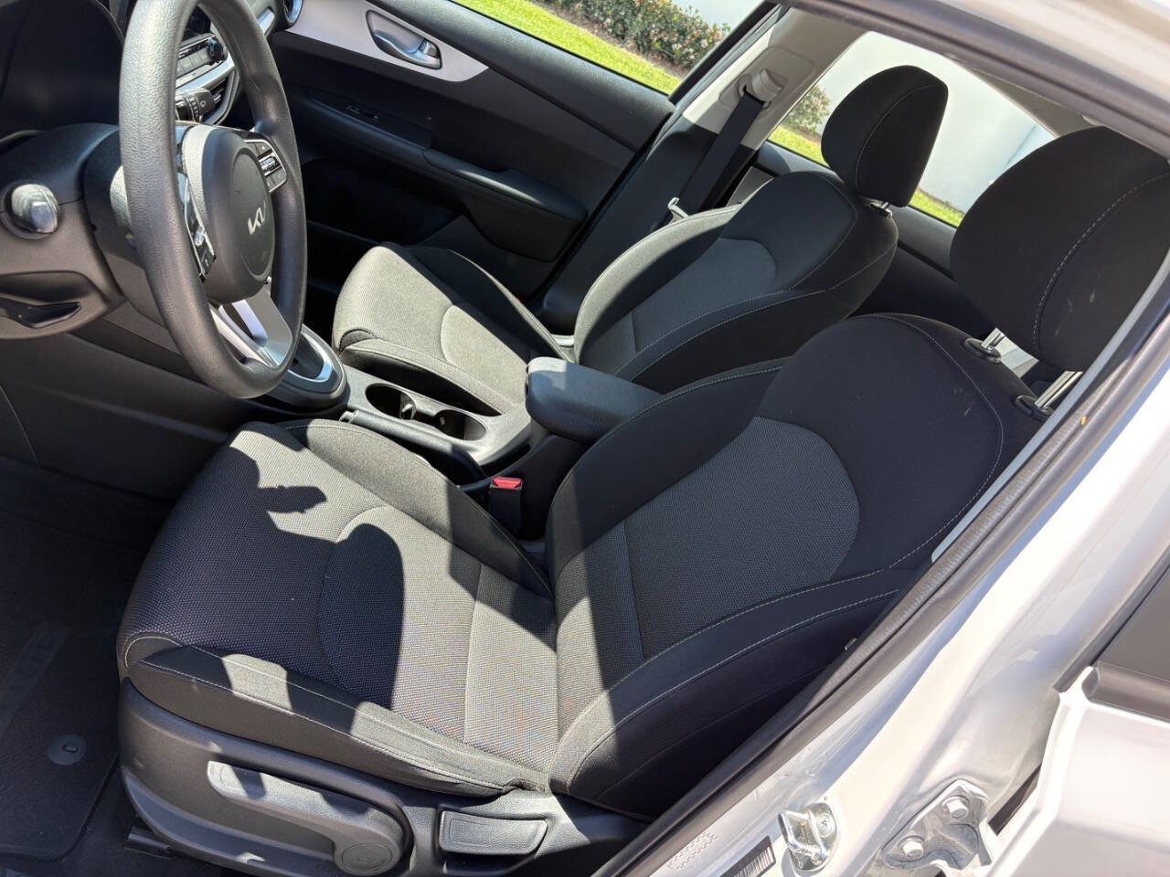 Used 2023 Kia Forte LXS image 15