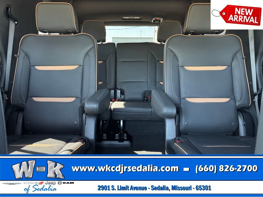 Used 2024 GMC Yukon AT4 AWD/4WD image 27