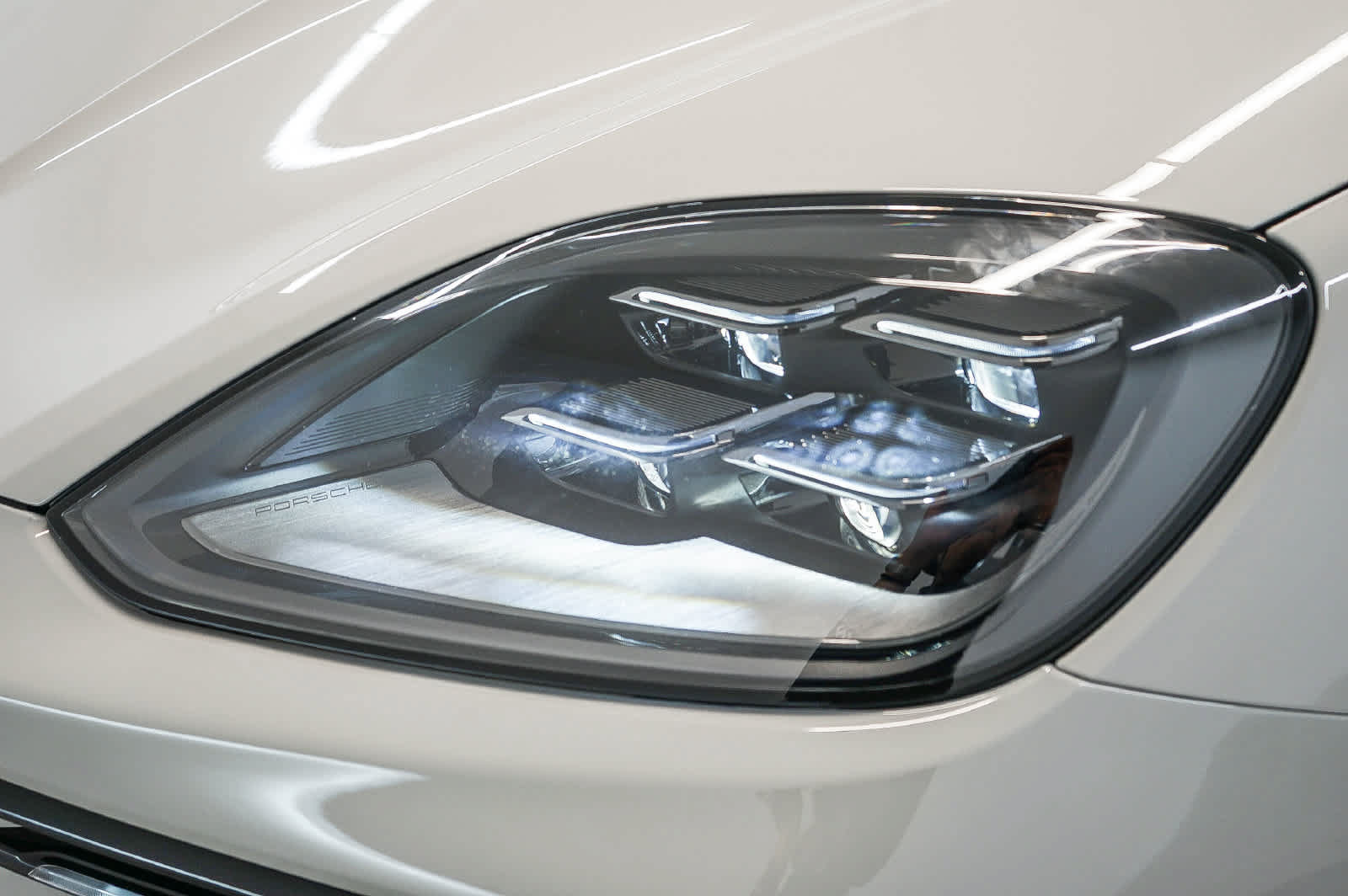 New 2026 Porsche Cayenne S AWD/4WD image 15