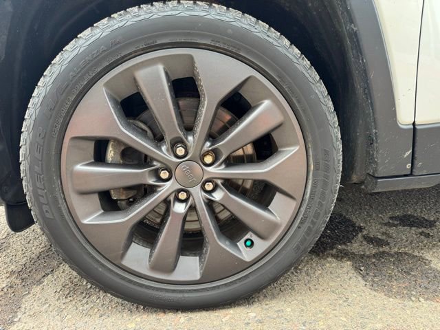 Used 2021 Jeep Cherokee Latitude image 25